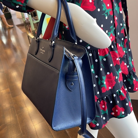 Kate Spade Madison Saffiano Leather Medium Satchel
COLOR:
Parisian Navy
NWT - Picture 11 of 16